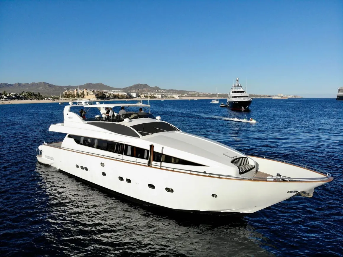 Luxury Private Yatch Tour - Cabo Experience Tours in los cabos